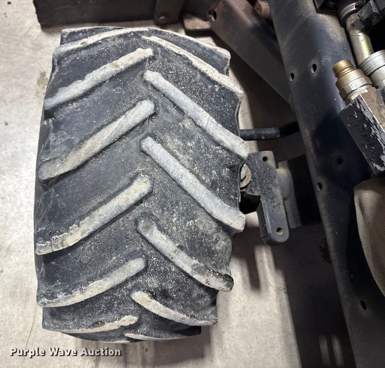 image for item DQ4164 2004 Ditch Witch RT40 trencher