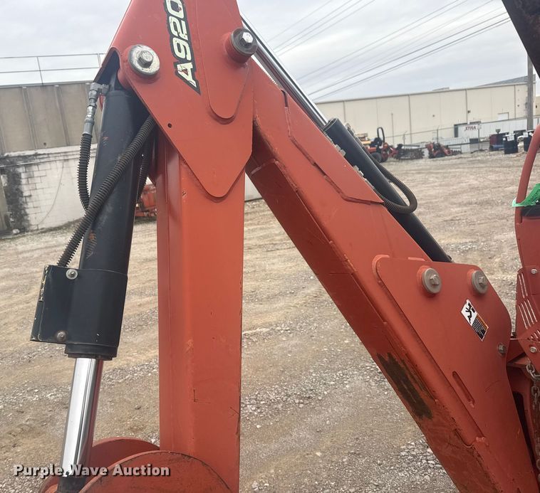 image for item DQ4165 2009 Ditch Witch a920 backhoe attachment