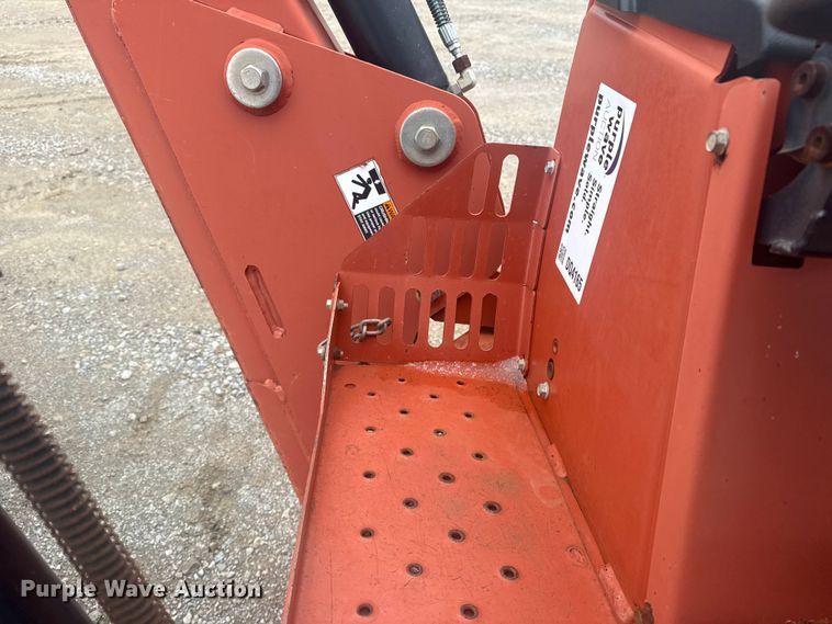 image for item DQ4165 2009 Ditch Witch a920 backhoe attachment