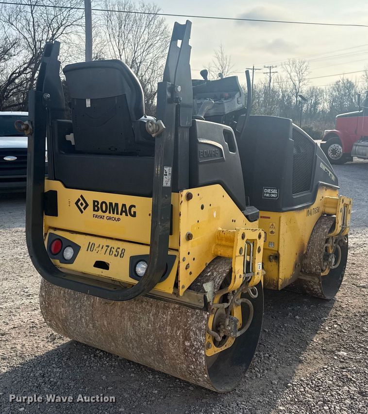 COMPACTADOR 2015 BOMAG BW120SL
