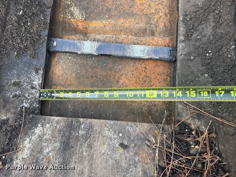 image for item DQ4169 Weiler P385 paver