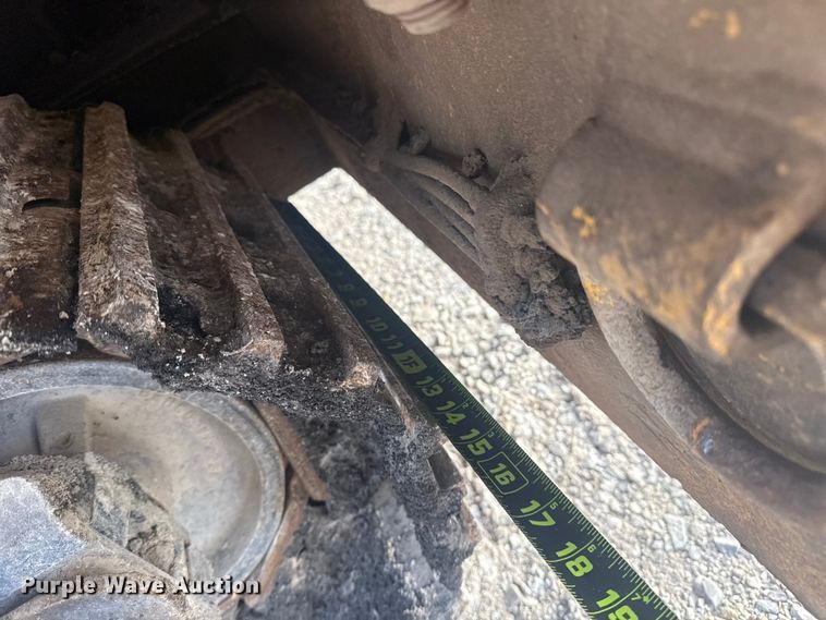 image for item DQ4169 Weiler P385 paver