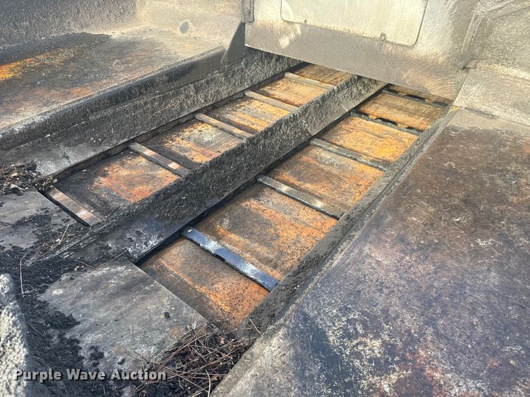 image for item DQ4169 Weiler P385 paver