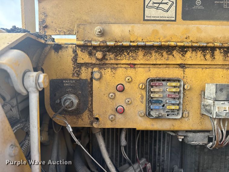 image for item DQ4169 Weiler P385 paver