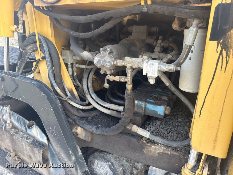 image for item DQ4169 Weiler P385 paver