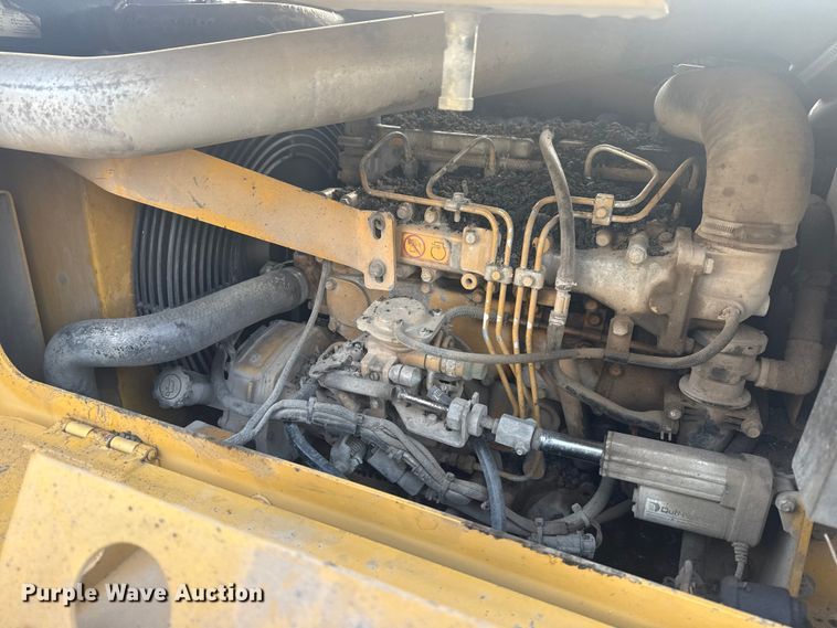 image for item DQ4169 Weiler P385 paver