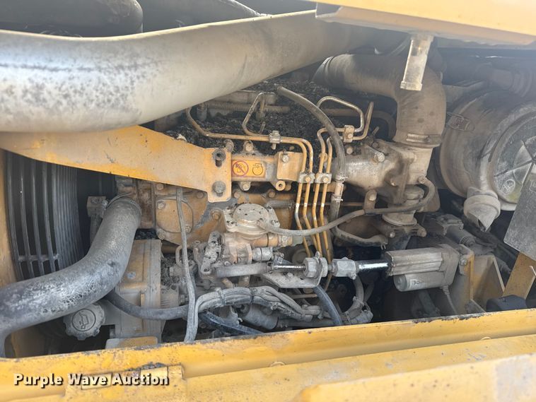 image for item DQ4169 Weiler P385 paver