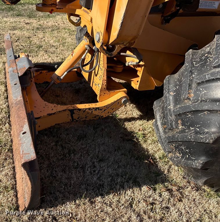 image for item DQ4177 2004 Astec RT660 trencher