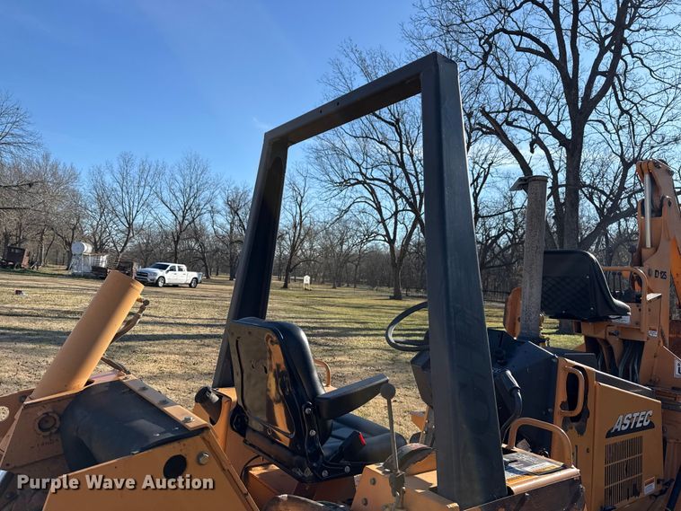 image for item DQ4177 2004 Astec RT660 trencher