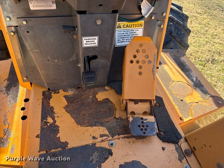 image for item DQ4177 2004 Astec RT660 trencher