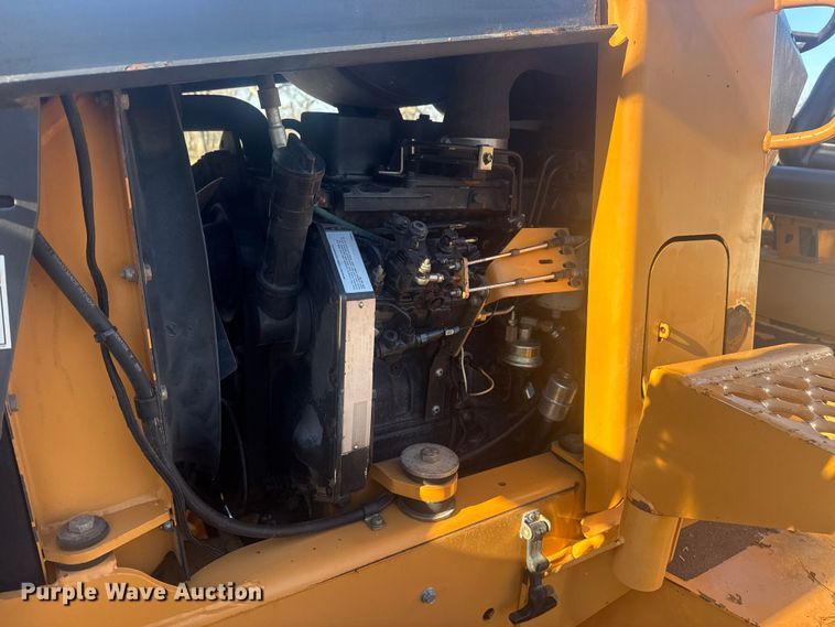 image for item DQ4177 2004 Astec RT660 trencher