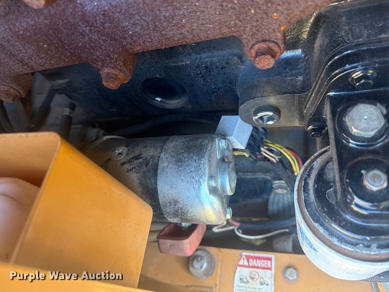 image for item DQ4177 2004 Astec RT660 trencher