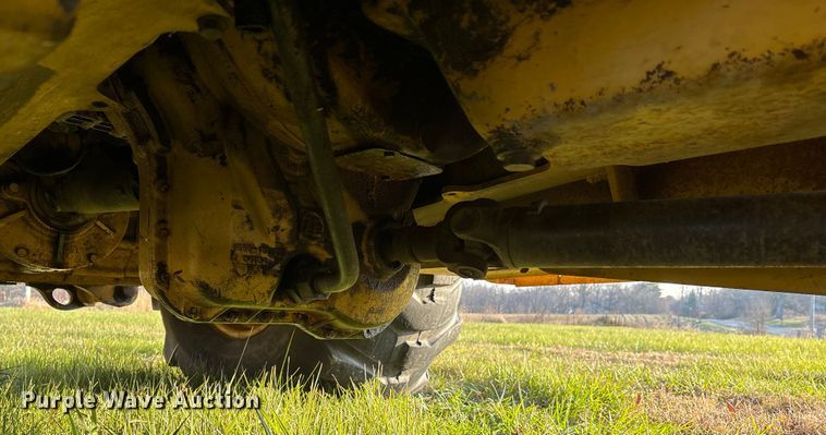 image for item DT0002 2004 John Deere 410G backhoe