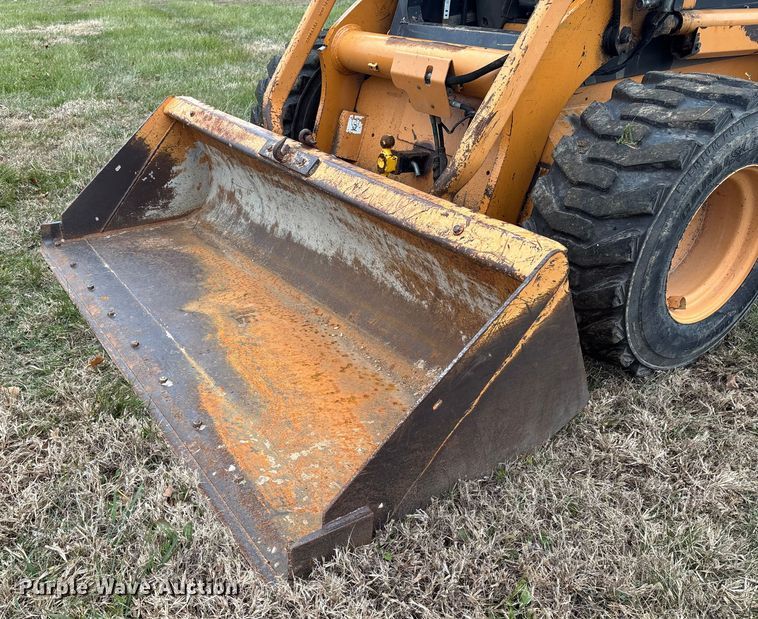 image for item DT0003 2007 Case 450 skid steer loader