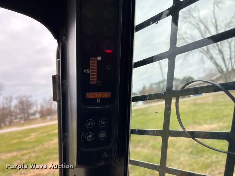 image for item DT0003 2007 Case 450 skid steer loader