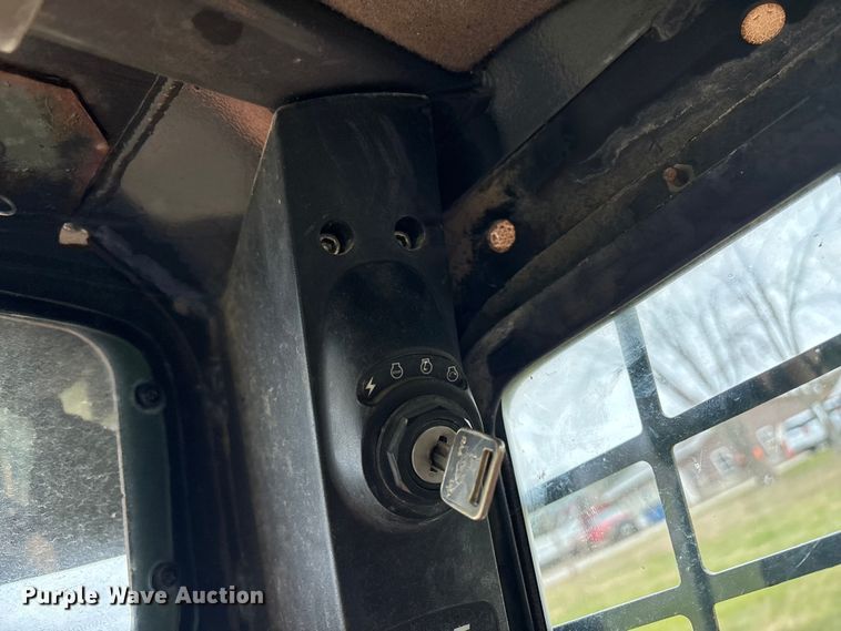 image for item DT0003 2007 Case 450 skid steer loader