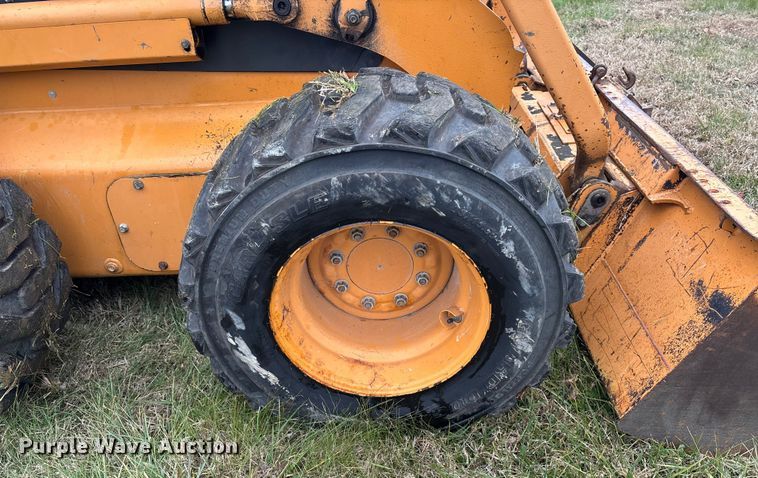 image for item DT0003 2007 Case 450 skid steer loader
