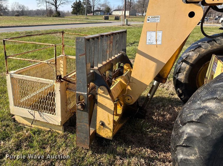 image for item DT0004 1998 Gehl DL-6H 40 telehandler