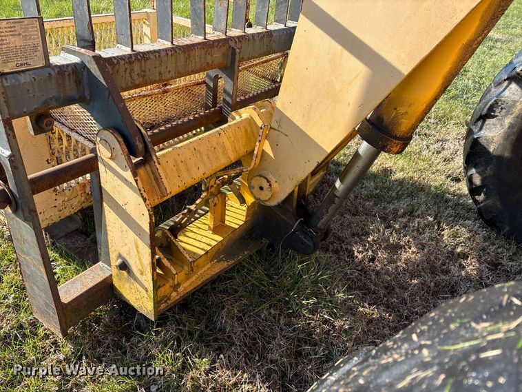 image for item DT0004 1998 Gehl DL-6H 40 telehandler