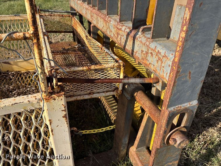 image for item DT0004 1998 Gehl DL-6H 40 telehandler