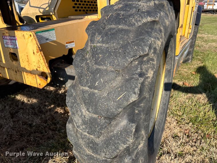 image for item DT0004 1998 Gehl DL-6H 40 telehandler