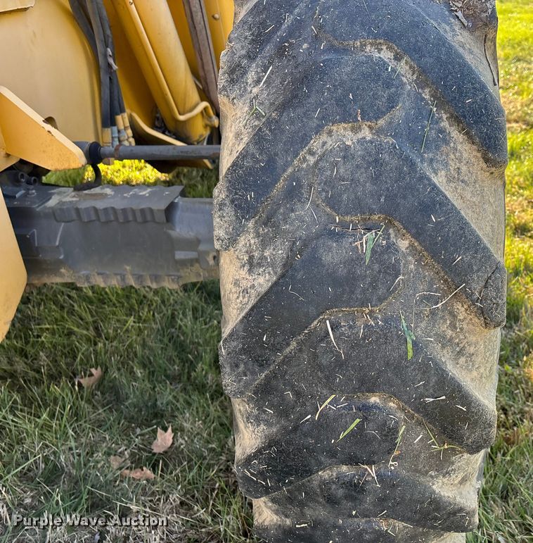 image for item DT0004 1998 Gehl DL-6H 40 telehandler