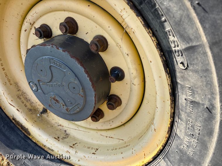 image for item DT0004 1998 Gehl DL-6H 40 telehandler