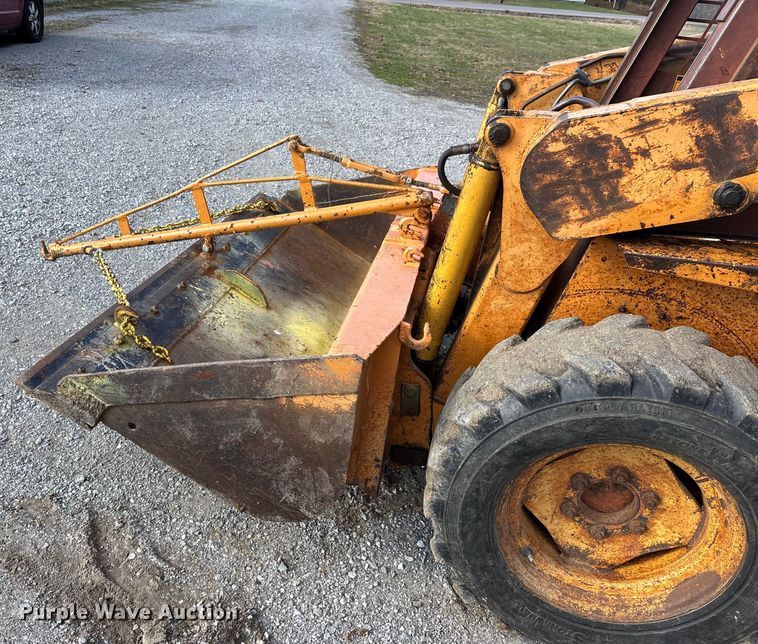 image for item DT0005 1990 Case 1840 skid steer loader