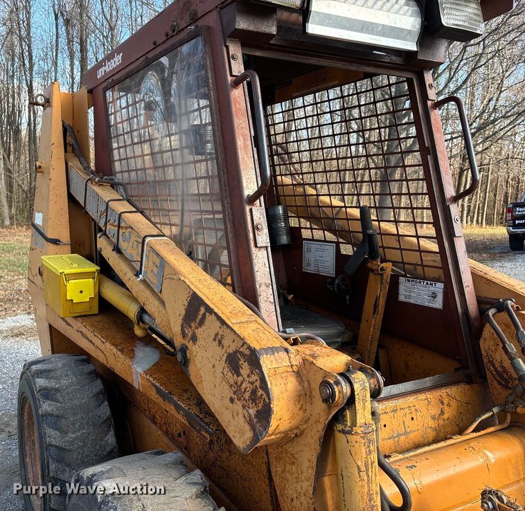 image for item DT0005 1990 Case 1840 skid steer loader