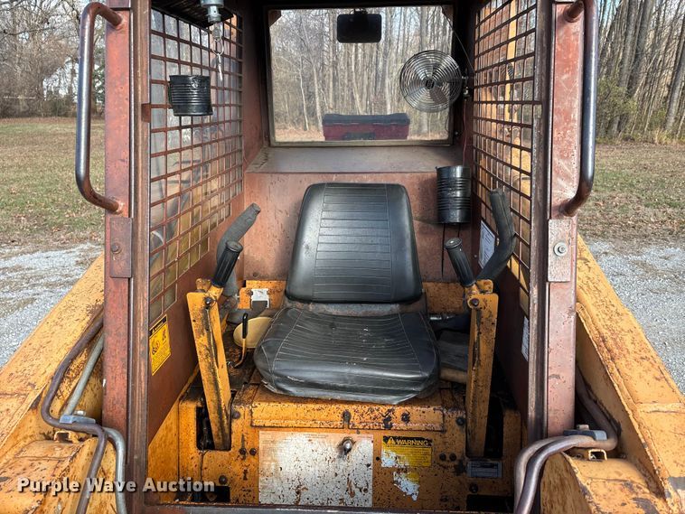 image for item DT0005 1990 Case 1840 skid steer loader