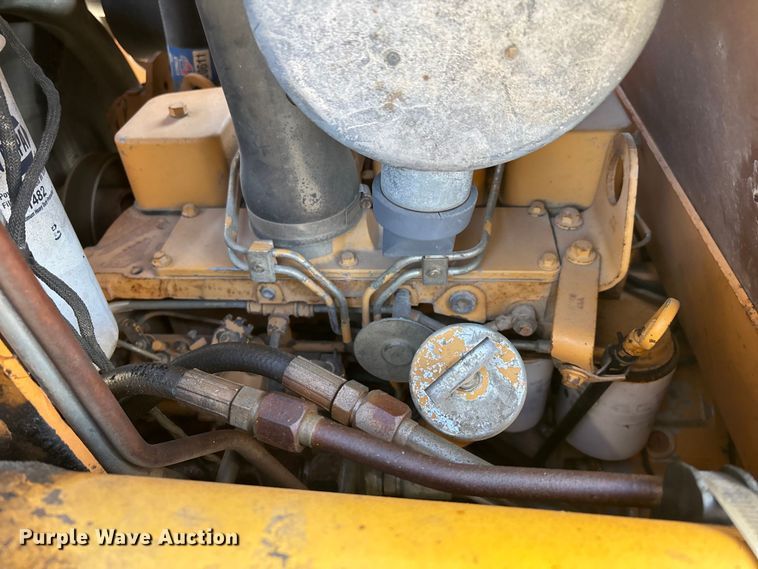 image for item DT0005 1990 Case 1840 skid steer loader