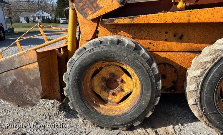 image for item DT0005 1990 Case 1840 skid steer loader