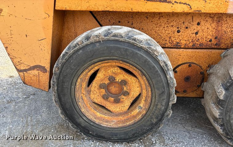 image for item DT0005 1990 Case 1840 skid steer loader