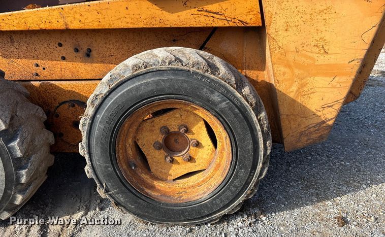 image for item DT0005 1990 Case 1840 skid steer loader