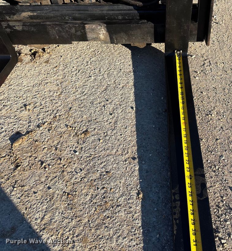 image for item DT0009 Komatsu FG25T 11 forklift