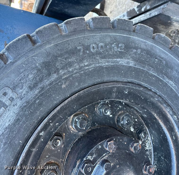 image for item DT0009 Komatsu FG25T 11 forklift