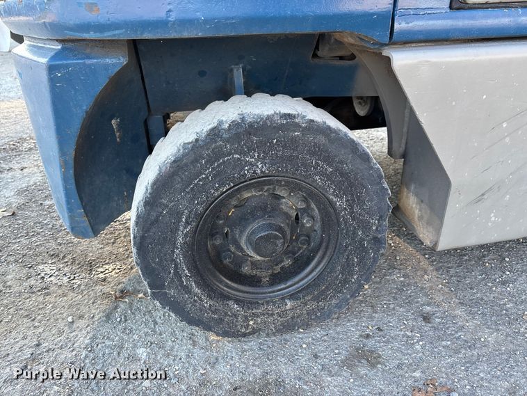 image for item DT0009 Komatsu FG25T 11 forklift