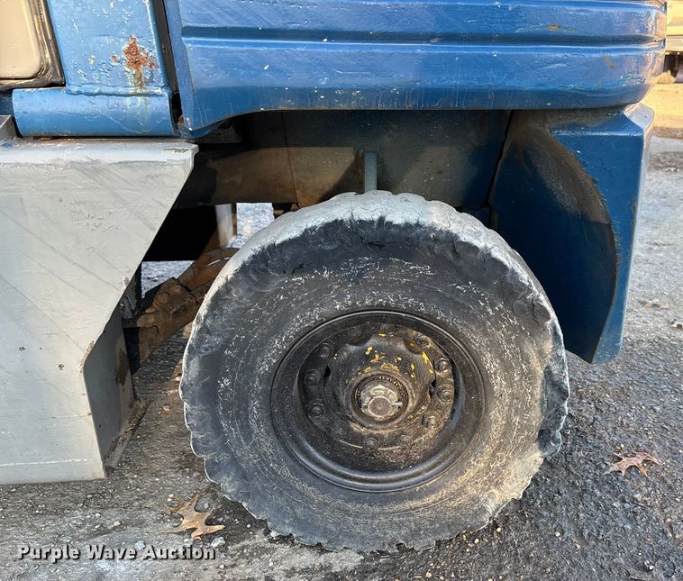 image for item DT0009 Komatsu FG25T 11 forklift