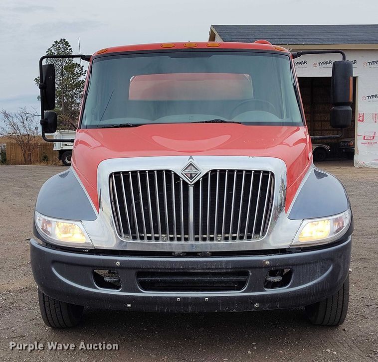 image for item DT0777 2007 International MA025 vacuum truck