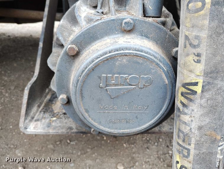 image for item DT0777 2007 International MA025 vacuum truck