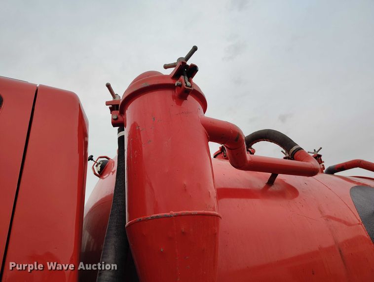 image for item DT0777 2007 International MA025 vacuum truck