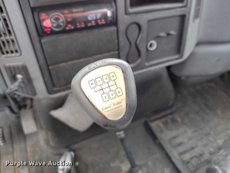 image for item DT0777 2007 International MA025 vacuum truck