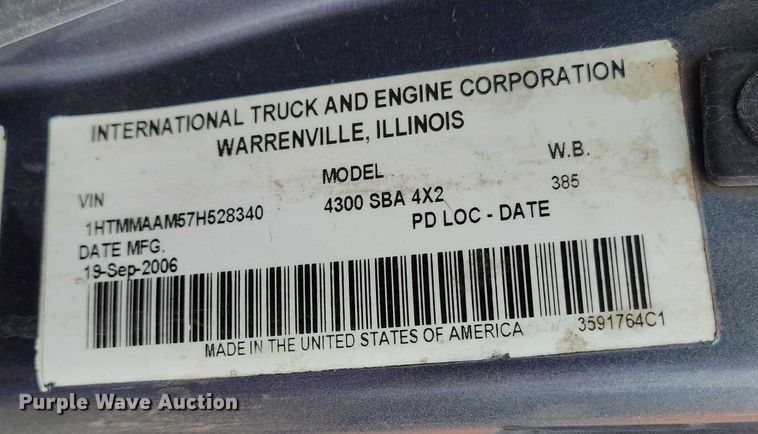 image for item DT0777 2007 International MA025 vacuum truck