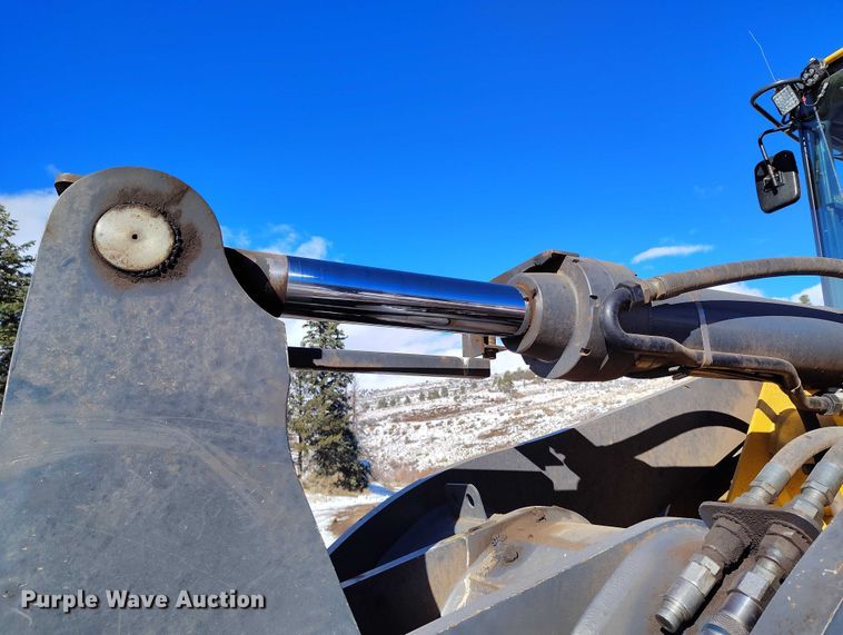 image for item DT0782 2012 John Deere 644K wheel loader