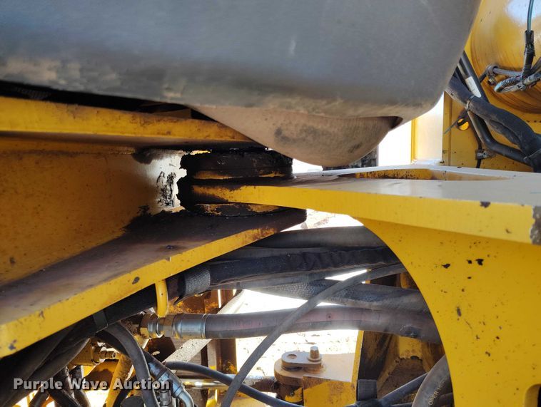 image for item DT0782 2012 John Deere 644K wheel loader