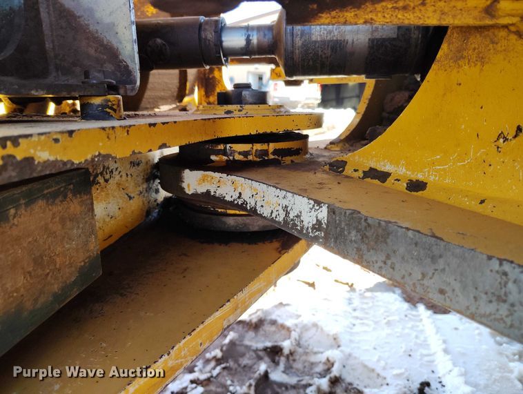 image for item DT0782 2012 John Deere 644K wheel loader