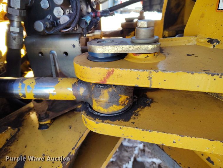 image for item DT0782 2012 John Deere 644K wheel loader