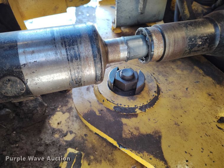 image for item DT0782 2012 John Deere 644K wheel loader