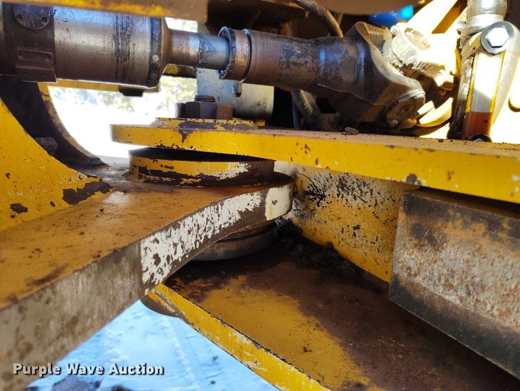 image for item DT0782 2012 John Deere 644K wheel loader