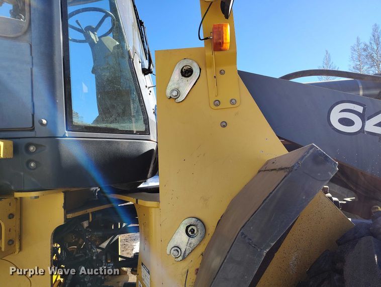 image for item DT0782 2012 John Deere 644K wheel loader